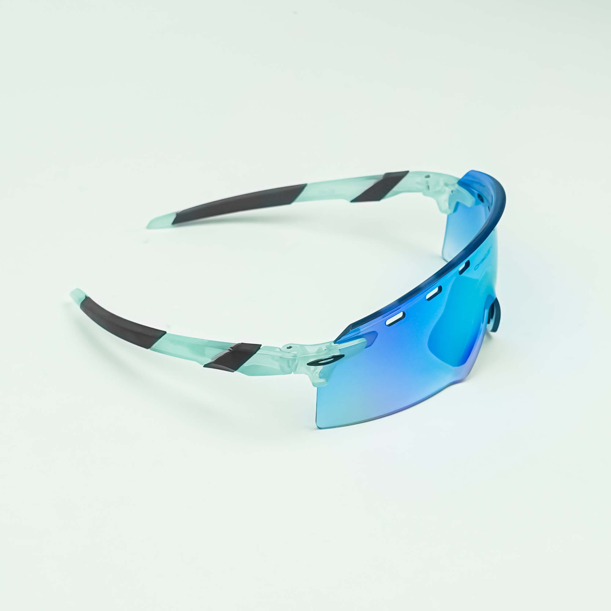 Oakley 01